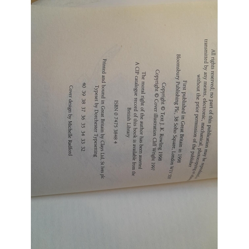 267 - Harry Potter paperbacks etc.