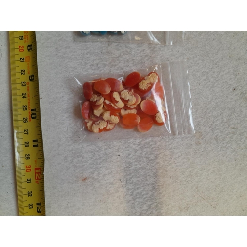 285 - Resin cameos, jewellery making interest