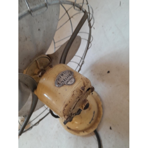 300 - Vintage Limit table fan