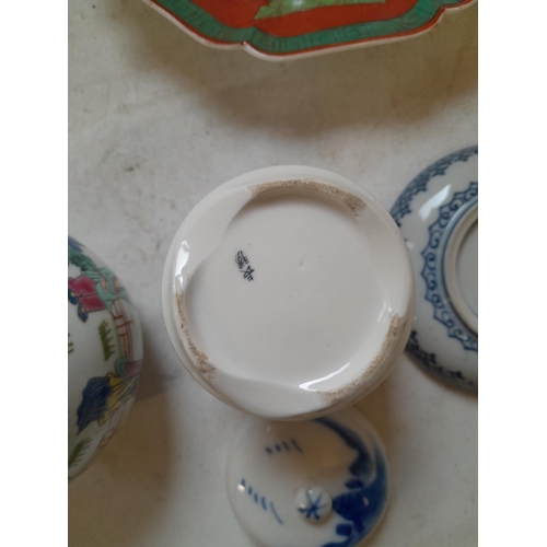 385 - Various pieces of antique and modern Japanese and Chinese ceramics