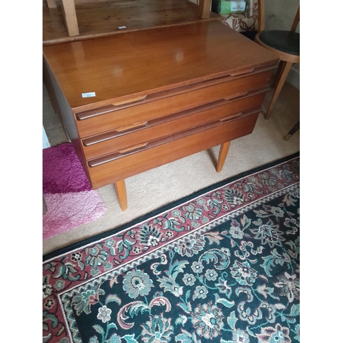 22 - Mid 20th century teak chest of drawers 44 cms x 64 cms x 82 cms