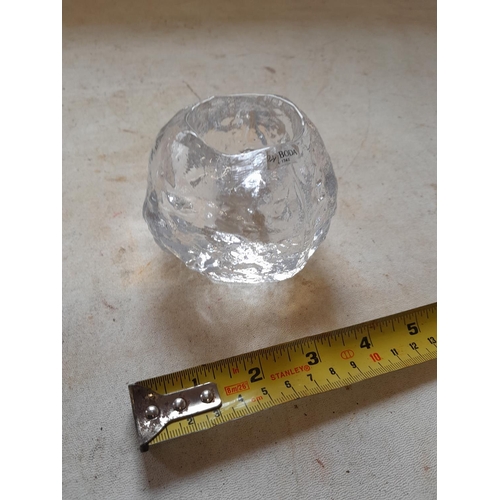 71 - Kosta Ice cube vase