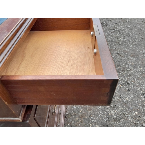 96 - Reproduction mahogany twin pedestal desk 74 cms x 140 cms x 70 cms