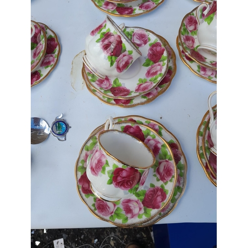 118 - Royal Albert Old English Rose tea set in good order