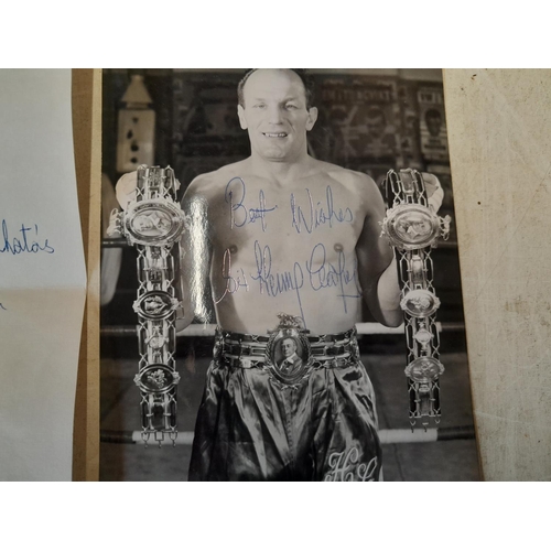 443 - Rare signed letter accompanied with signed black and white photograph Sir Henry Cooper 20/03/01