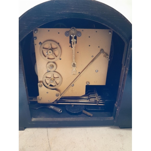 280 - Vintage oak case mantle clock