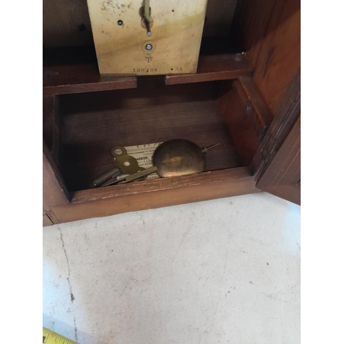 286 - Vintage mahogany mantle clock with key and pendulum