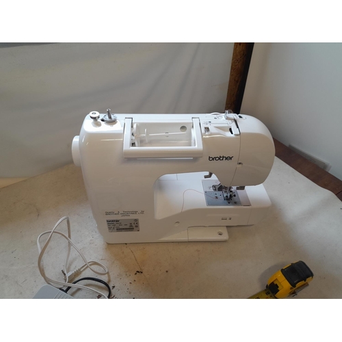 315 - Modern Brother sewing machine with pedal and flex