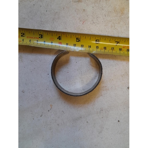 495 - Alpaca silver plate bangle