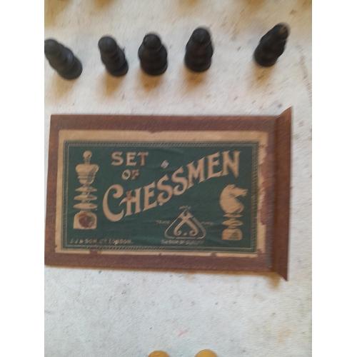 9 - Vintage J J & Sons wooden chess in box of issue , complete (Jaques interest)