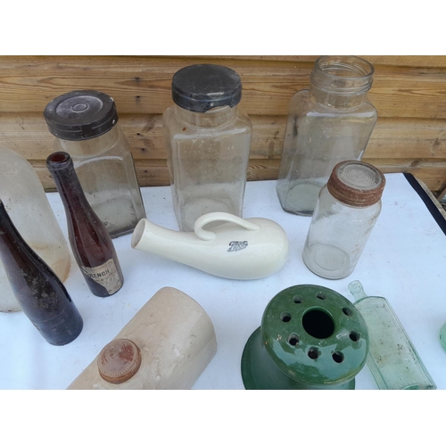 135 - Box of oddments : sweetie jars with plastic top, Kilner jars advertising and other stone ware bottle... 