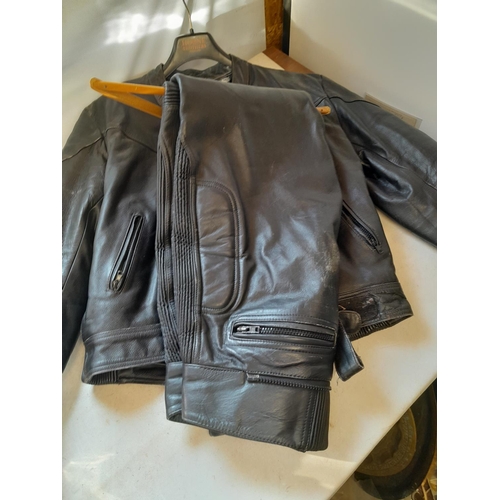 178 - Motorcycle leather jacket and trousers by Buffalo