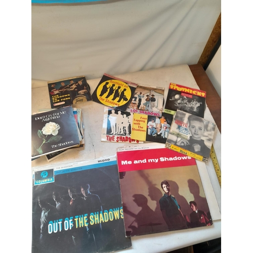 238 - Shadow vinyl record albums, EPs singles from the 1960s mainly commercial pop