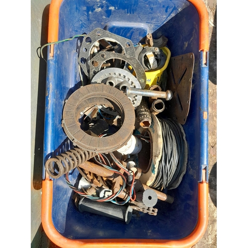 135 - Box of garage equipment : possible vintage motorcycle and car interest : motorcycle grips