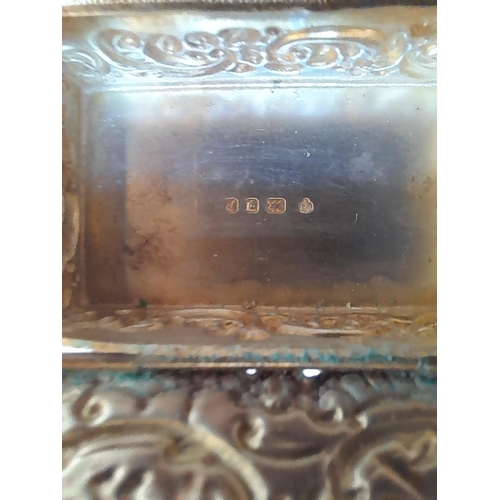 142 - Silver pill box with gilded interior and hinged lid London 1970