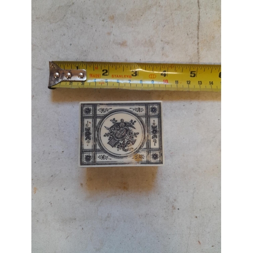 145 - Early 20th century Colonial bone vanity case inlaid with silver, the hinged lid opens to reveal full... 
