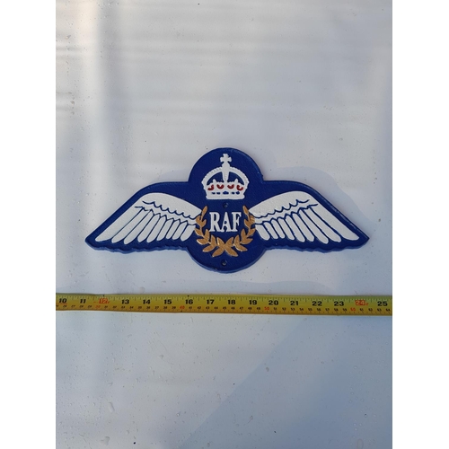 Lot 256       