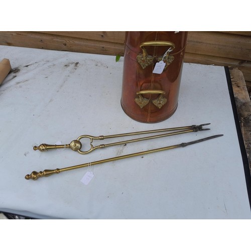 74 - Vintage copper coal hod with brass fire irons