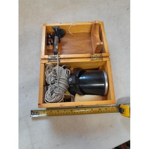 82 - Scarce vintage Wasps Instruments Marine log comprising of 1 x speed and distance unit, impeller and ... 