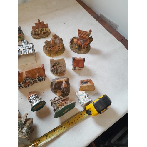 12 - Collection of various pottery, plaster and resin cottage ornaments including Heritage House Shakespe... 