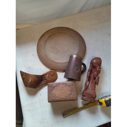 25 - Assorted wooden ware items