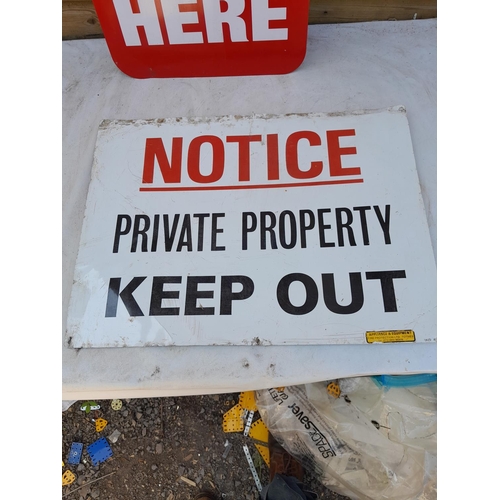 143 - Metal Keep Out sign