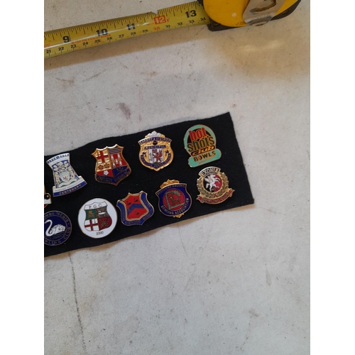 361 - Various vintage and other enamel badges