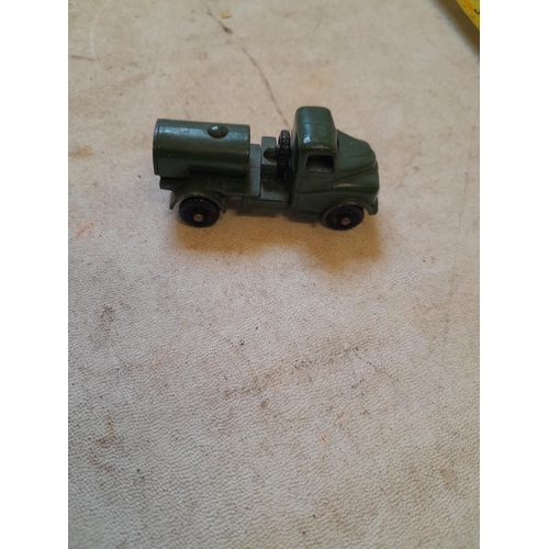 206 - Vintage die cast toy car : Matchbox Lesney No 71 water truck