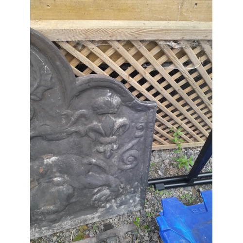 114 - 19th century fire back plaque depicting emblems of Great Britain and Lion with fire basket on stand,... 