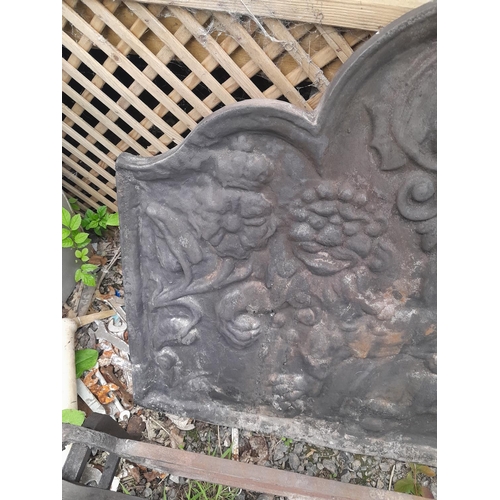 114 - 19th century fire back plaque depicting emblems of Great Britain and Lion with fire basket on stand,... 