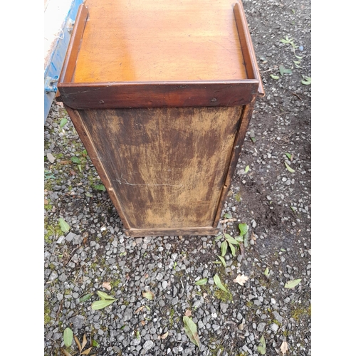 147 - Victorian mahogany bedside cupboard with splashback 39 cms x 36 cms x 82 cms