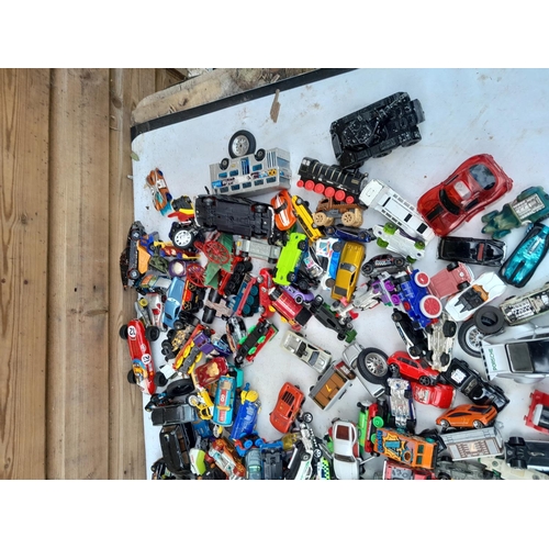 622 - Assorted die cast toy cars by various makers all playworn