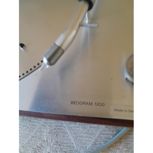 44 - Bang & Olufsen Beogram 1200 record turntable