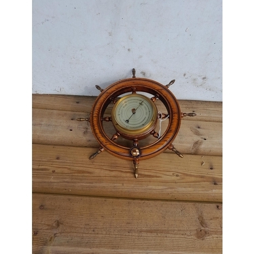 46 - Vintage Ships Wheel barometer with badge SS Southern Cross in good order : Maritime interest.