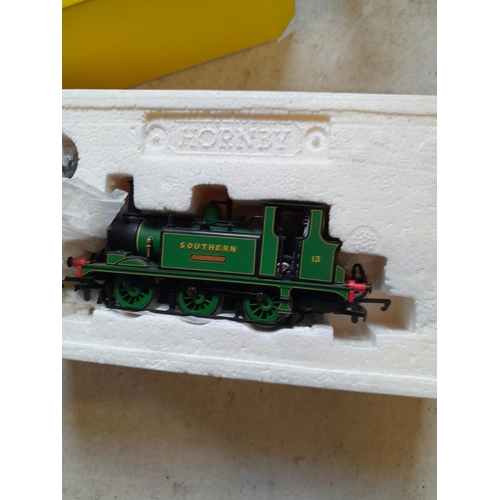 78 - Boxed Hornby 00 gauge locomotive : R2407 Terrier Carisbrooke No 13