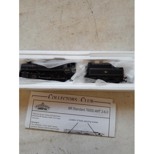 89 - Boxed Bachmann Branch Line 00 gauge locomotive :  32-952 Standard Class