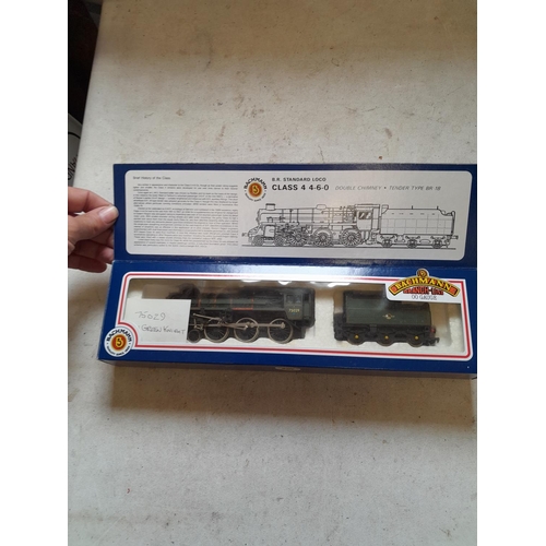 91 - Boxed Bachmann Branch Line 00 gauge locomotive :   75209 Green Happy Knight