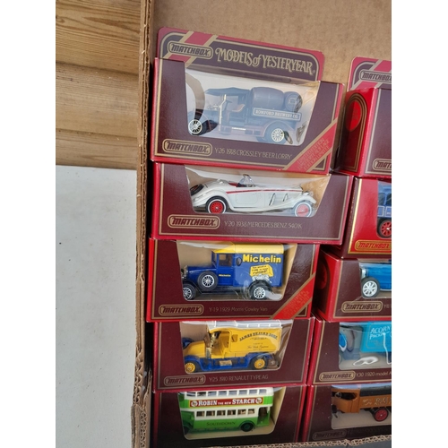 120 - 10 x boxed die cast toy cars :