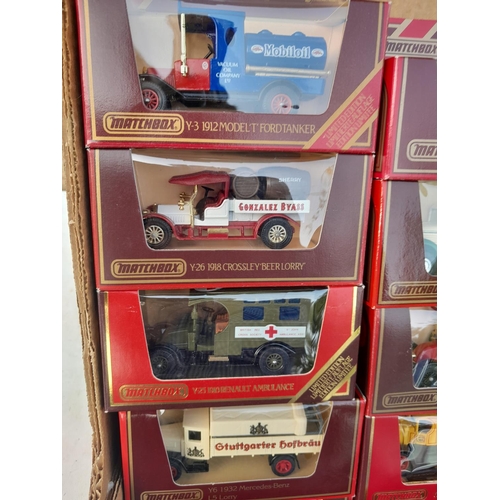 121 - 10 x boxed die cast toy cars :