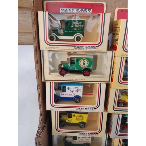 129 - 10 x boxed die cast toy cars :