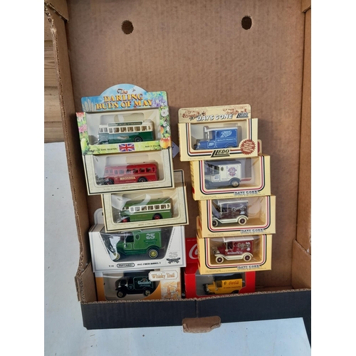 138 - 10 x boxed die cast toy cars :