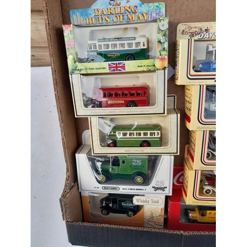 138 - 10 x boxed die cast toy cars :