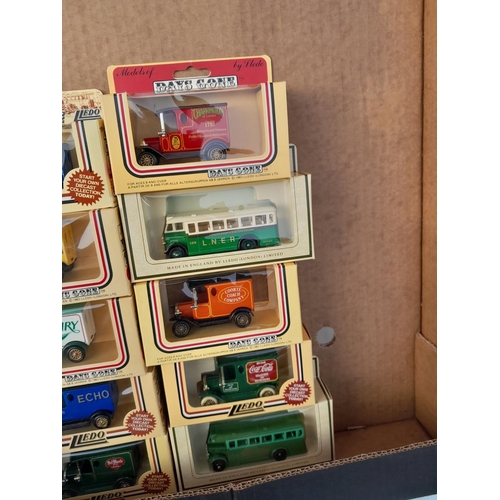 139 - 10 x boxed die cast toy cars :