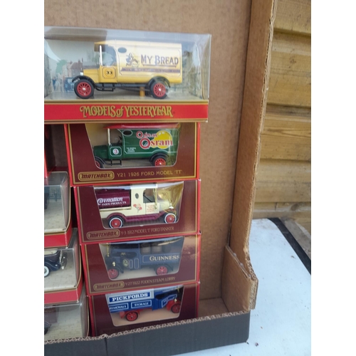 153 - 10 x die cast boxed toy cars