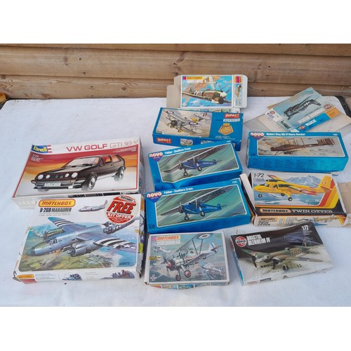 163 - Various makers : model aeroplanes boxed, condition varies