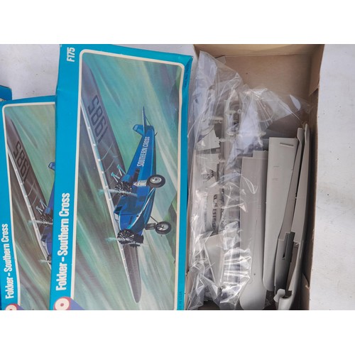 163 - Various makers : model aeroplanes boxed, condition varies