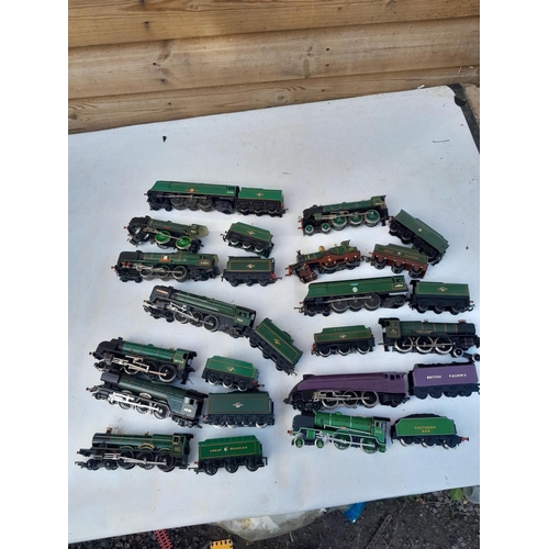 168 - NOT boxed NON runner Hornby and other locomotives for spares and repairs