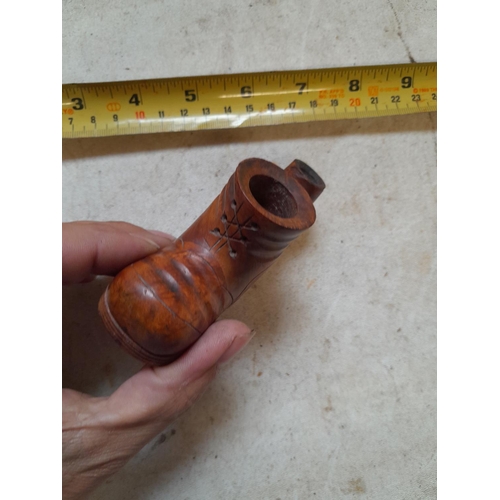 430 - Tallent carved boot pipe bowl