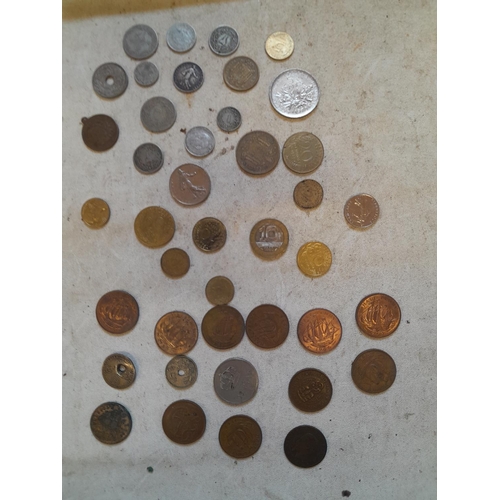 257 - Coins : base metal UK and foreign coins, sparse amount of silver coinage included