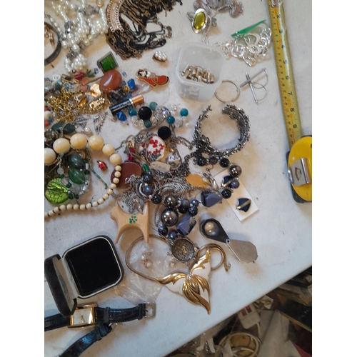 7 - Assorted costume jewellery and watches (NOT JEWELLERS LOUPE)